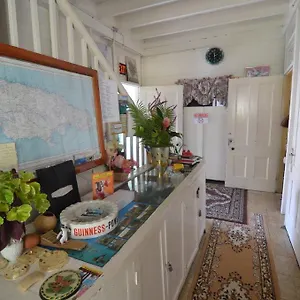 - Maison d'hôtes