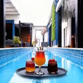 R Hotel キングストン